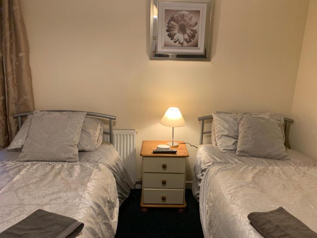 Budget Rooms Inverness Esterno foto