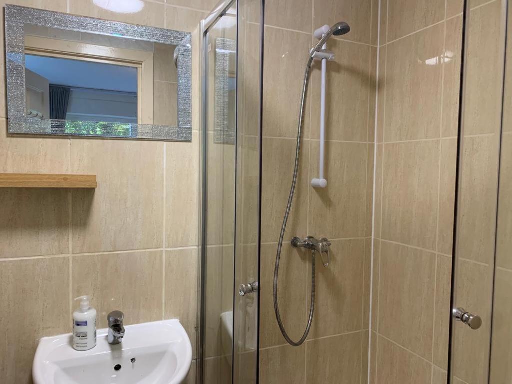 Budget Rooms Inverness Esterno foto