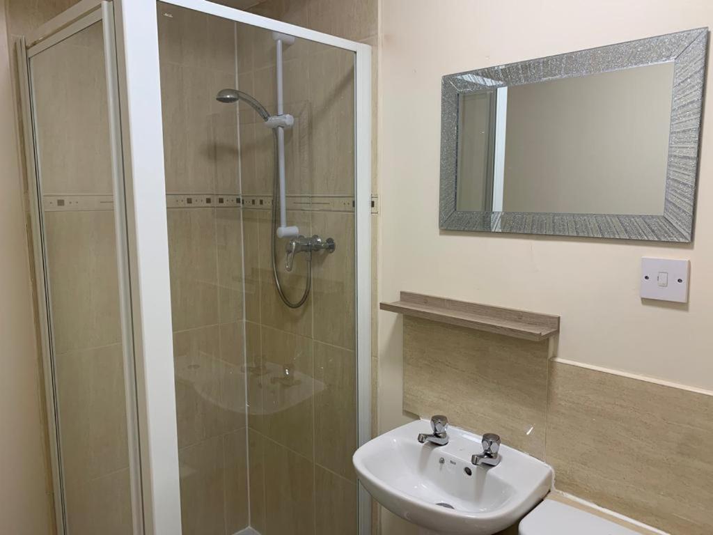 Budget Rooms Inverness Esterno foto