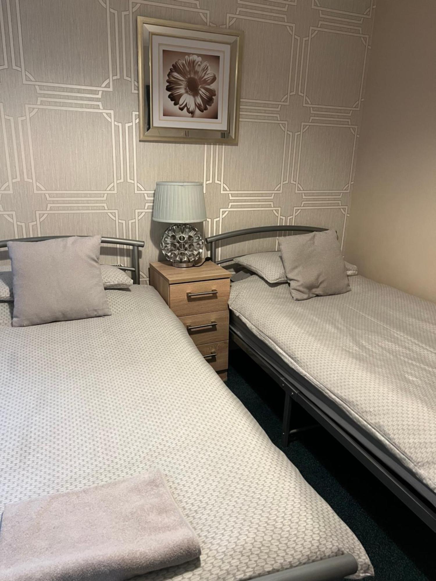 Budget Rooms Inverness Esterno foto
