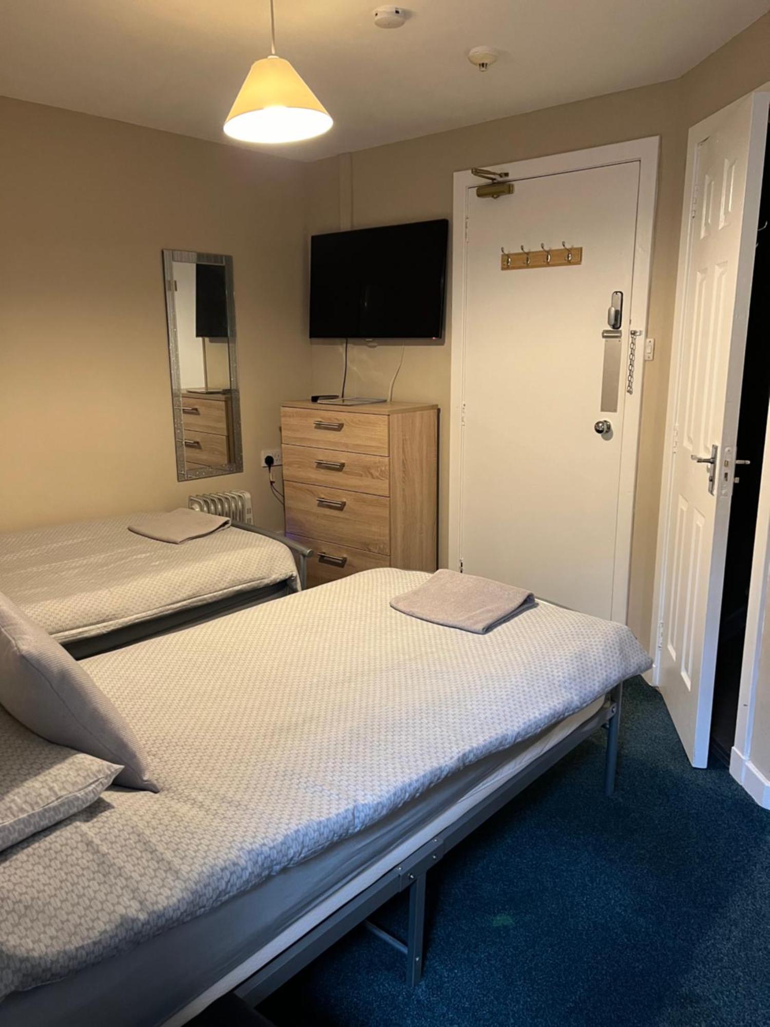 Budget Rooms Inverness Esterno foto