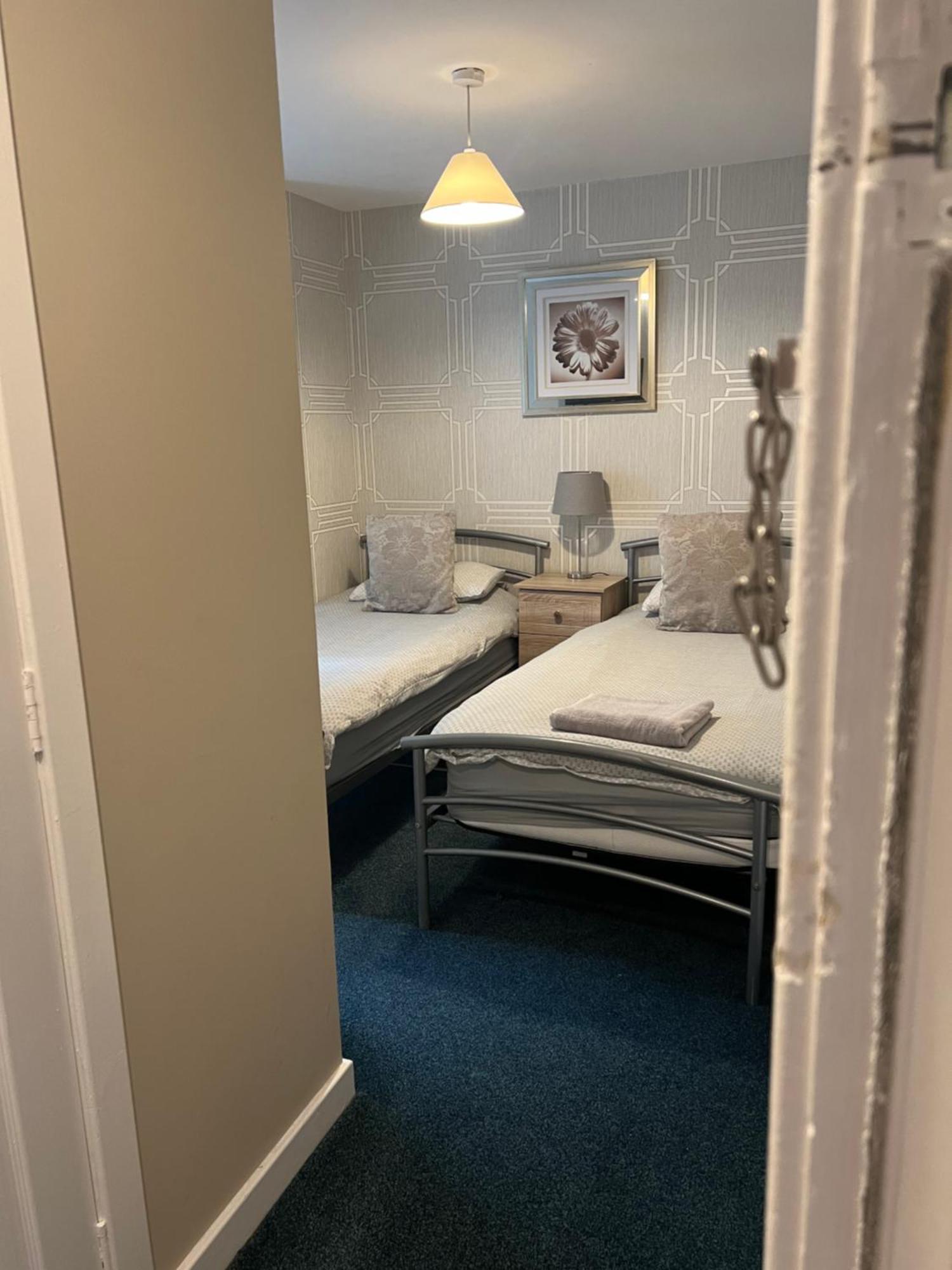 Budget Rooms Inverness Esterno foto