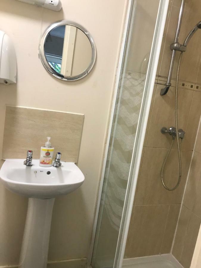 Budget Rooms Inverness Esterno foto